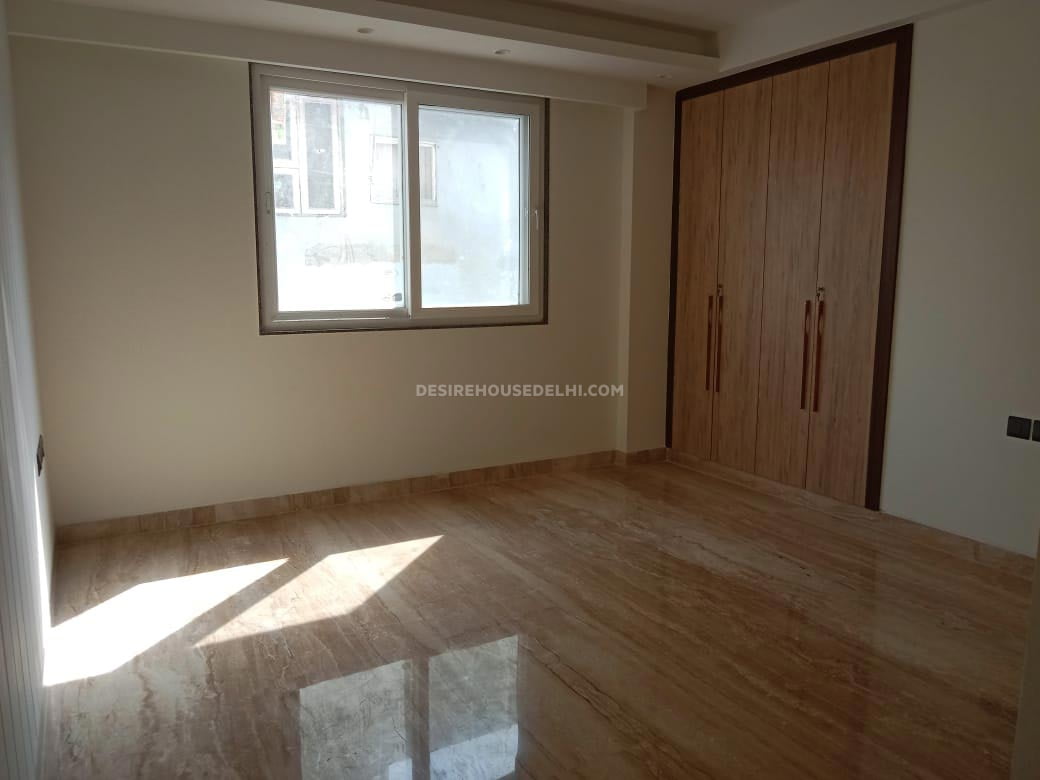 First-floor-available-for-Sale-in-Panchsheel-Enclave-Desirehousedelhi-11