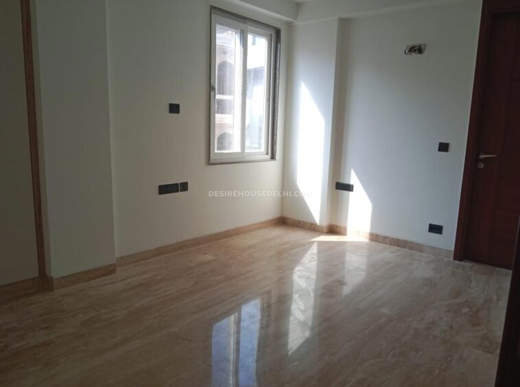 First-floor-available-for-Sale-in-Panchsheel-Enclave-Desirehousedelhi-13