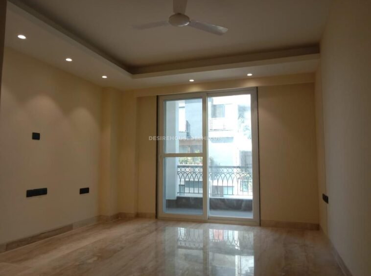 First-floor-available-for-Sale-in-Panchsheel-Enclave-Desirehousedelhi-5