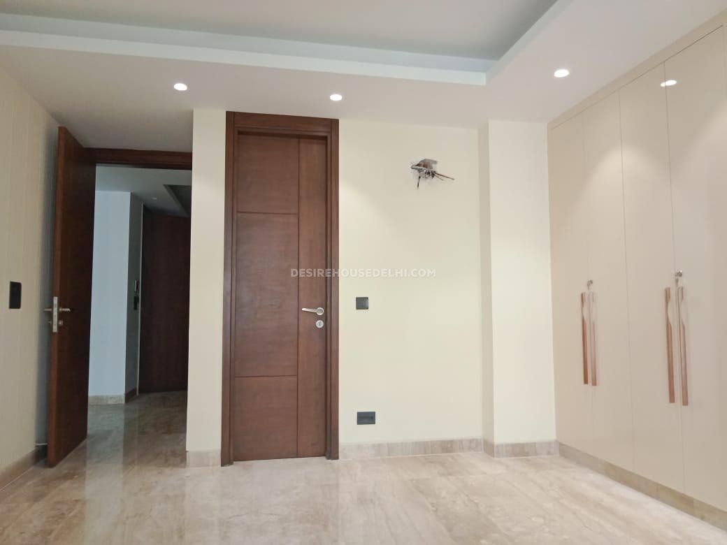 First-floor-available-for-Sale-in-Panchsheel-Enclave-Desirehousedelhi-6