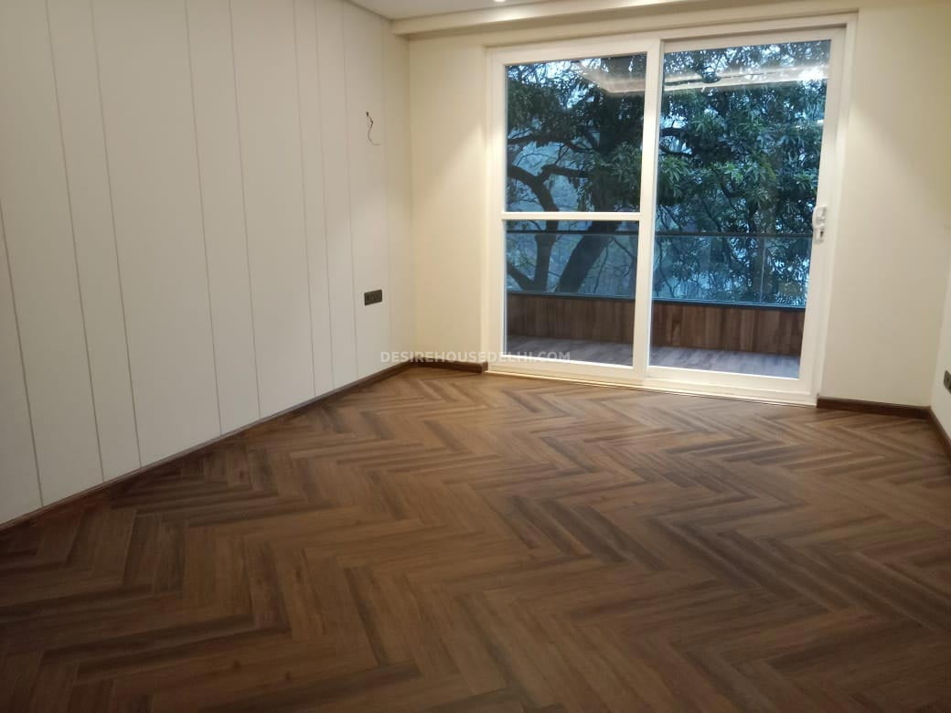 Ground-floor-available-for-Sale-in-Safdarjung-Enclave-Desirehousedelhi-9