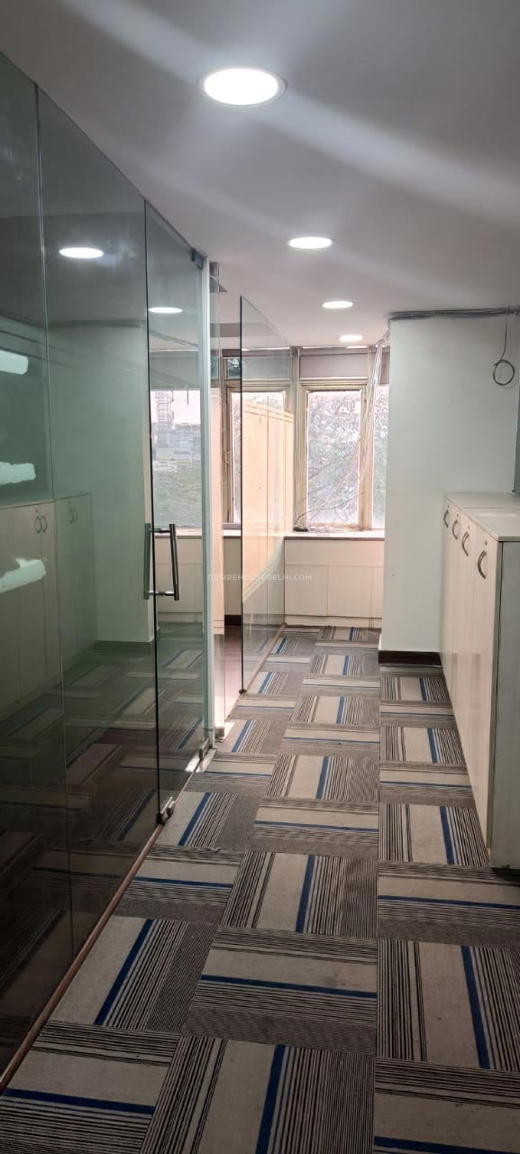 Ready-to-Move-5th-floor-office-space-for-Rent-in-Green-Park-Desirehousedelhi15